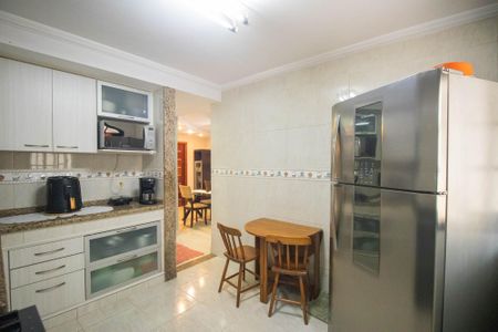 Casa para alugar com 225m², 2 quartos e 2 vagas Casa para alugar com 225m², 2 quartos e 2 vagasCozinha