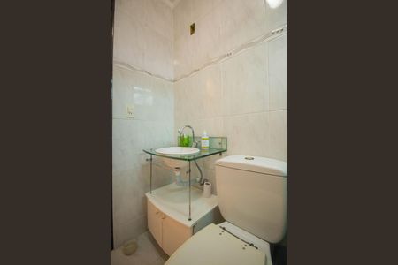 Casa para alugar com 225m², 2 quartos e 2 vagas Casa para alugar com 225m², 2 quartos e 2 vagasSuíte 2