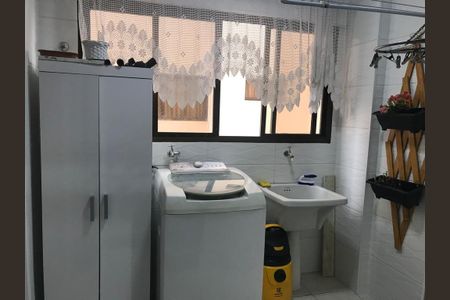 Apartamento à venda com 144m², 3 quartos e 2 vagasÁrea de Serviço