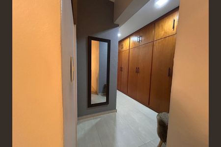 Apartamento à venda com 144m², 3 quartos e 2 vagasCorredor