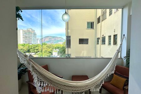 Apartamento para alugar com 120m², 2 quartos e sem vaga