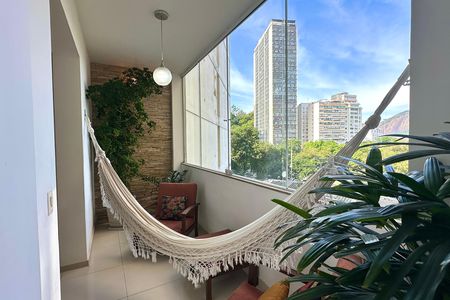 Apartamento para alugar com 120m², 2 quartos e sem vaga
