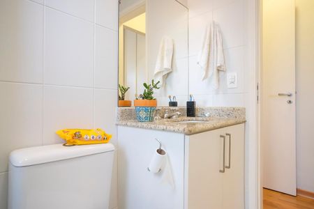 Apartamento à venda com 76m², 2 quartos e 2 vagasBanheiro da suíte