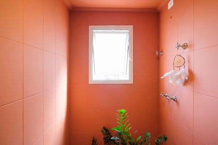 Apartamento à venda com 76m², 2 quartos e 2 vagasBanheiro social