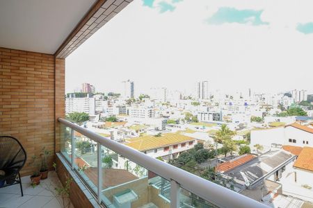Apartamento à venda com 76m², 2 quartos e 2 vagasVaranda