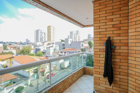 Apartamento à venda com 76m², 2 quartos e 2 vagasVaranda