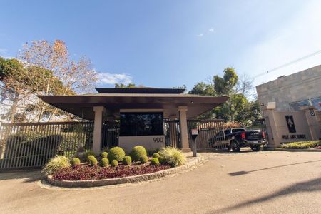 Casa de condomínio à venda com 430m², 6 quartos e 3 vagas Casa de condomínio à venda com 430m², 6 quartos e 3 vagasFachada do Codominio