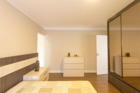 Casa de condomínio à venda com 430m², 6 quartos e 3 vagas Casa de condomínio à venda com 430m², 6 quartos e 3 vagasQuarto 1 Suite 1