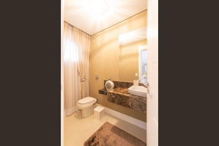 Casa de condomínio à venda com 430m², 6 quartos e 3 vagas Casa de condomínio à venda com 430m², 6 quartos e 3 vagasLavabo