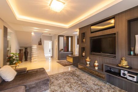 Casa de condomínio à venda com 430m², 6 quartos e 3 vagas Casa de condomínio à venda com 430m², 6 quartos e 3 vagasSala