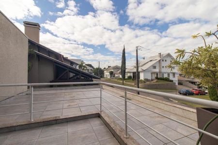Casa de condomínio à venda com 430m², 6 quartos e 3 vagas Casa de condomínio à venda com 430m², 6 quartos e 3 vagasVaranda do Quarto 3