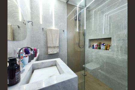 Casa à venda com 120m², 3 quartos e 2 vagasBanheiro 