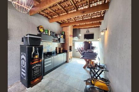 Casa à venda com 120m², 3 quartos e 2 vagasÁrea externa