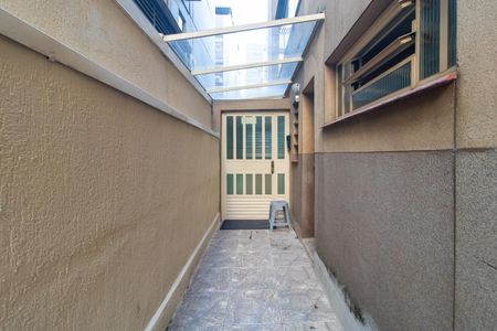 Apartamento à venda com 42m², 1 quarto e sem vaga Apartamento à venda com 42m², 1 quarto e sem vagaEntrada