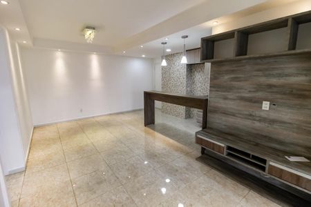 Apartamento à venda com 75m², 2 quartos e 2 vagasSala