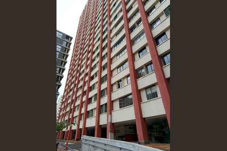 Apartamento à venda com 97m², 2 quartos e 1 vaga Apartamento à venda com 97m², 2 quartos e 1 vagaFachada