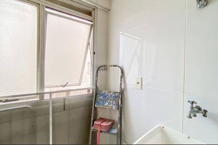 Apartamento à venda com 47m², 2 quartos e 1 vaga Apartamento à venda com 47m², 2 quartos e 1 vagaÁrea de Serviço