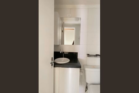 Apartamento à venda com 47m², 2 quartos e 1 vaga Apartamento à venda com 47m², 2 quartos e 1 vagaBanheiro