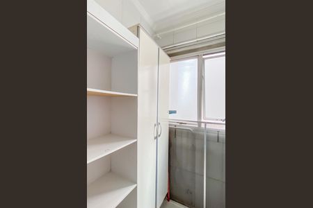 Apartamento à venda com 47m², 2 quartos e 1 vaga Apartamento à venda com 47m², 2 quartos e 1 vagaÁrea de Serviço