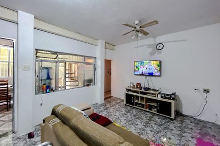 Casa à venda com 600m², 8 quartos e 6 vagas Casa à venda com 600m², 8 quartos e 6 vagasSala (Casa 2)
