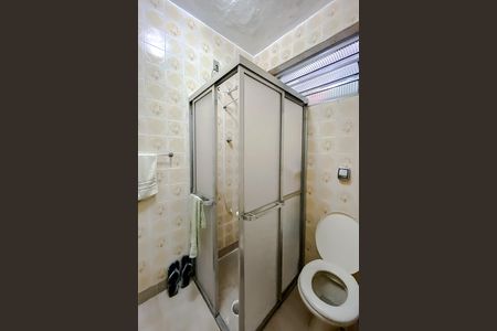 Casa à venda com 600m², 8 quartos e 6 vagas Casa à venda com 600m², 8 quartos e 6 vagasBanheiro 2 (Casa 2)