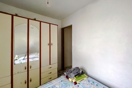 Casa à venda com 600m², 8 quartos e 6 vagas Casa à venda com 600m², 8 quartos e 6 vagasQuarto 2 (Casa 2)