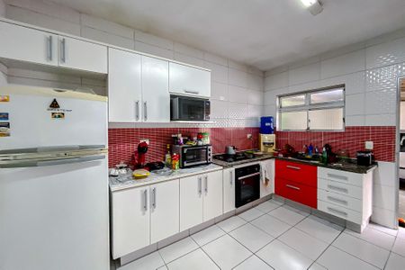 Casa à venda com 600m², 8 quartos e 6 vagas Casa à venda com 600m², 8 quartos e 6 vagasCozinha