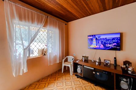 Casa à venda com 600m², 8 quartos e 6 vagas Casa à venda com 600m², 8 quartos e 6 vagasSala