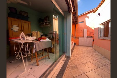 Casa à venda com 180m², 3 quartos e 10 vagas