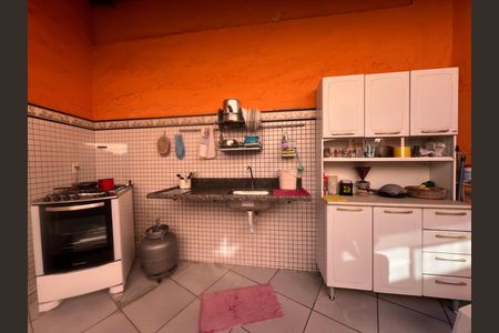 Casa à venda com 180m², 3 quartos e 10 vagas