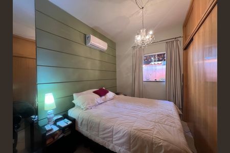 Casa à venda com 180m², 3 quartos e 10 vagas