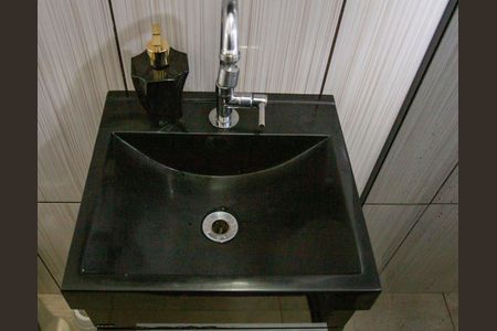 Casa à venda com 272m², 3 quartos e 2 vagasBanheiro Social