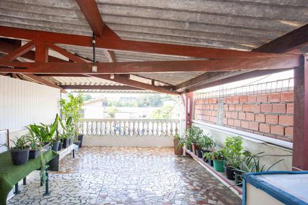 Casa à venda com 272m², 3 quartos e 2 vagasSacada