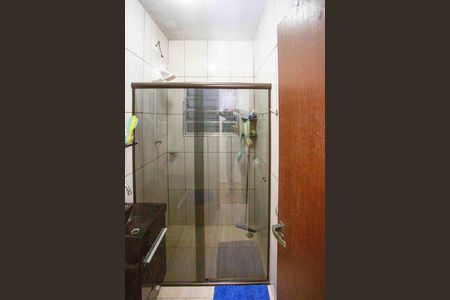 Casa à venda com 272m², 3 quartos e 2 vagasBanheiro Social
