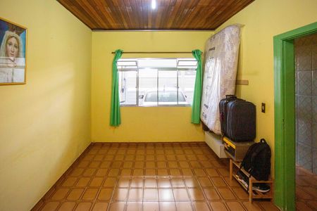 Casa à venda com 272m², 3 quartos e 2 vagasSala