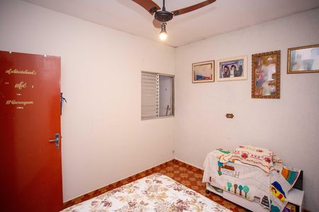 Casa à venda com 272m², 3 quartos e 2 vagasQuarto 2