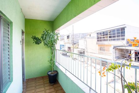 Casa à venda com 272m², 3 quartos e 2 vagasVaranda