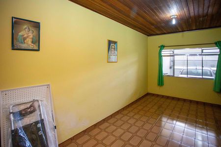 Casa à venda com 272m², 3 quartos e 2 vagasSala