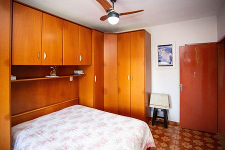 Casa à venda com 272m², 3 quartos e 2 vagasQuarto Suíte