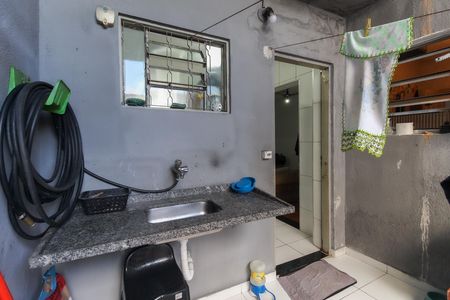 Casa à venda com 140m², 1 quarto e 2 vagas Casa à venda com 140m², 1 quarto e 2 vagasQuintal