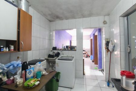 Casa à venda com 140m², 1 quarto e 2 vagas Casa à venda com 140m², 1 quarto e 2 vagasCozinha Casa 2