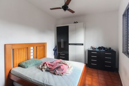 Casa à venda com 140m², 1 quarto e 2 vagas Casa à venda com 140m², 1 quarto e 2 vagasQuarto 2 Suíte