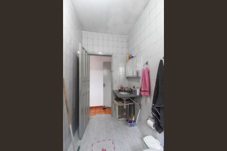 Casa à venda com 140m², 1 quarto e 2 vagas Casa à venda com 140m², 1 quarto e 2 vagasBanheiro Suíte