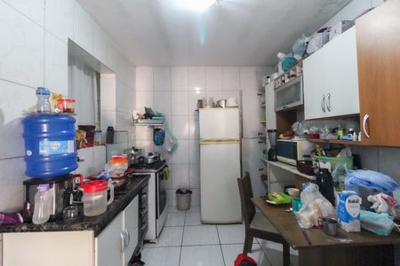 Casa à venda com 140m², 1 quarto e 2 vagas Casa à venda com 140m², 1 quarto e 2 vagasCozinha Casa 2
