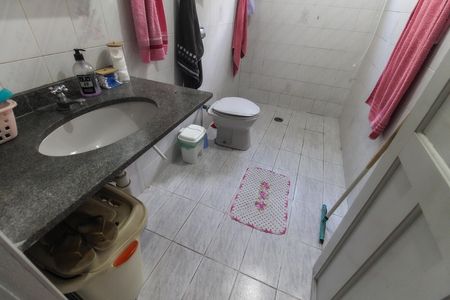 Casa à venda com 140m², 1 quarto e 2 vagas Casa à venda com 140m², 1 quarto e 2 vagasBanheiro Suíte