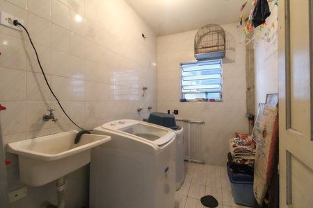 Casa à venda com 140m², 1 quarto e 2 vagas Casa à venda com 140m², 1 quarto e 2 vagasÁrea de Serviço