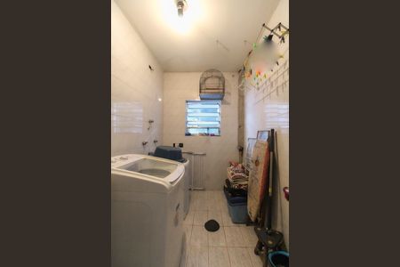 Casa à venda com 140m², 1 quarto e 2 vagas Casa à venda com 140m², 1 quarto e 2 vagasÁrea de Serviço
