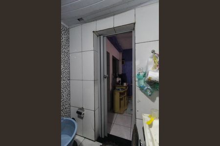 Casa à venda com 140m², 1 quarto e 2 vagas Casa à venda com 140m², 1 quarto e 2 vagasBanheiro Casa 2