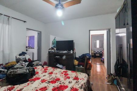 Casa à venda com 140m², 1 quarto e 2 vagas Casa à venda com 140m², 1 quarto e 2 vagasQuarto 2 Casa 2