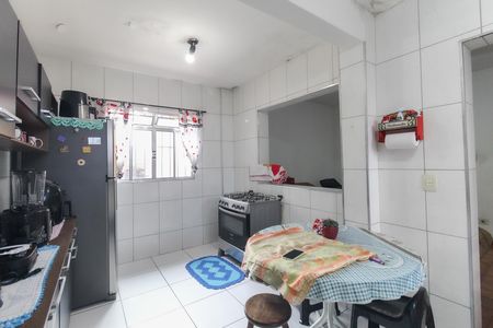 Casa à venda com 140m², 1 quarto e 2 vagas Casa à venda com 140m², 1 quarto e 2 vagasCozinha